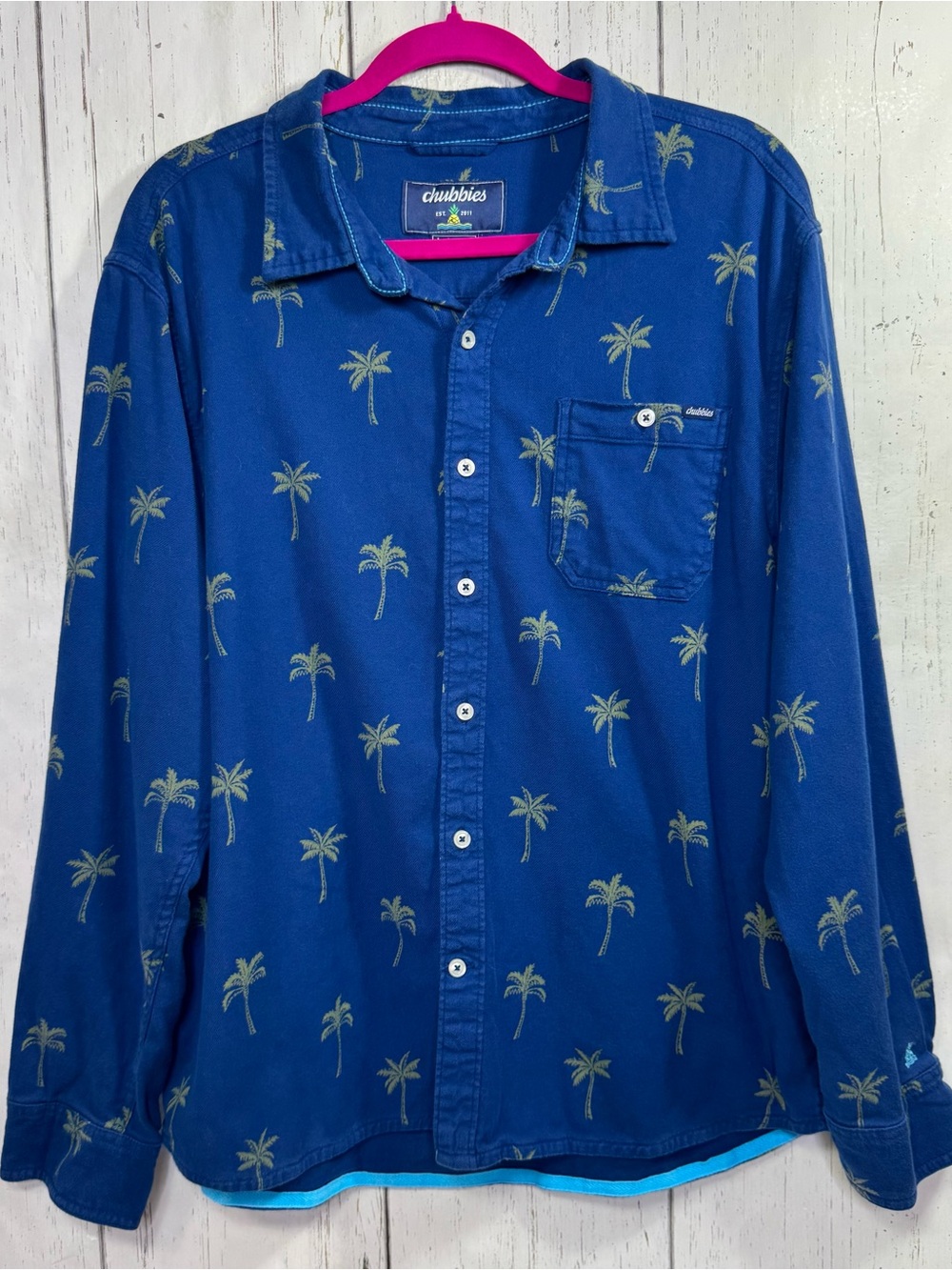 Chubbies Blue Palm Tree Button Down Shirt L Tropical Resort Vacation Coastal